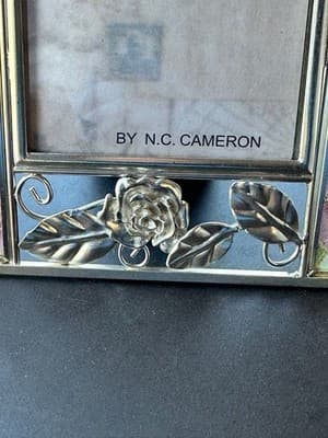 Vintage Metal Photo Frame Roses Floral 4x6 N.C. Cameron Decorative Tabletop - Thumbnail 3