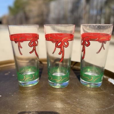 Vintage Shot Glass Set 3 Peace Red Green Barware