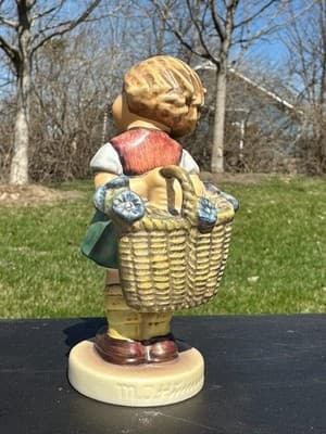 Goebel Hummel Girl Figurine #377 Vintage Germany 5” - Thumbnail 3