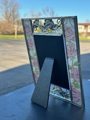 Vintage Metal Photo Frame Roses Floral 4x6 N.C. Cameron Decorative Tabletop - Thumbnail 4