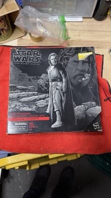 NEW! Star Wars Black Series Luke Skywalker Jedi Master Deluxe Set Sealed Figure