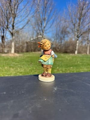 Goebel Hummel Girl Figurine #377 Vintage Germany 5” - Thumbnail 2
