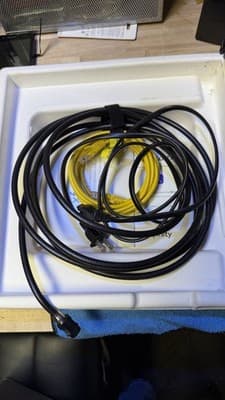 Xfinity xFi Cable Modem WiFi Router Gateway Comcast w/ Power & Cables - Thumbnail 2