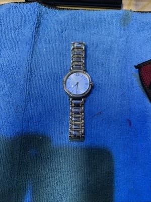 GUESS Women’s Silver Tone Quartz Watch U063GL3 Stainless Steel - Thumbnail 2