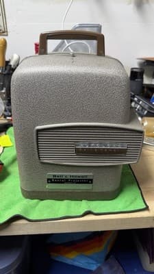 Bell & Howell Autoload 265A 8mm Film Projector Lamp Works Vintage