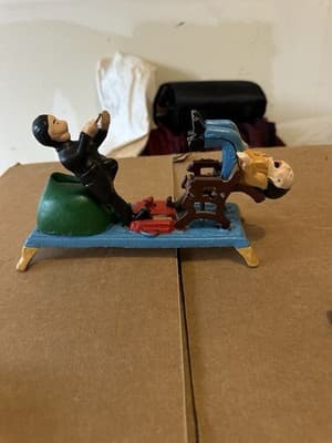 Vintage Cast Iron Dentist and Patient Mechanical Bank – Hand Painted - Thumbnail 6