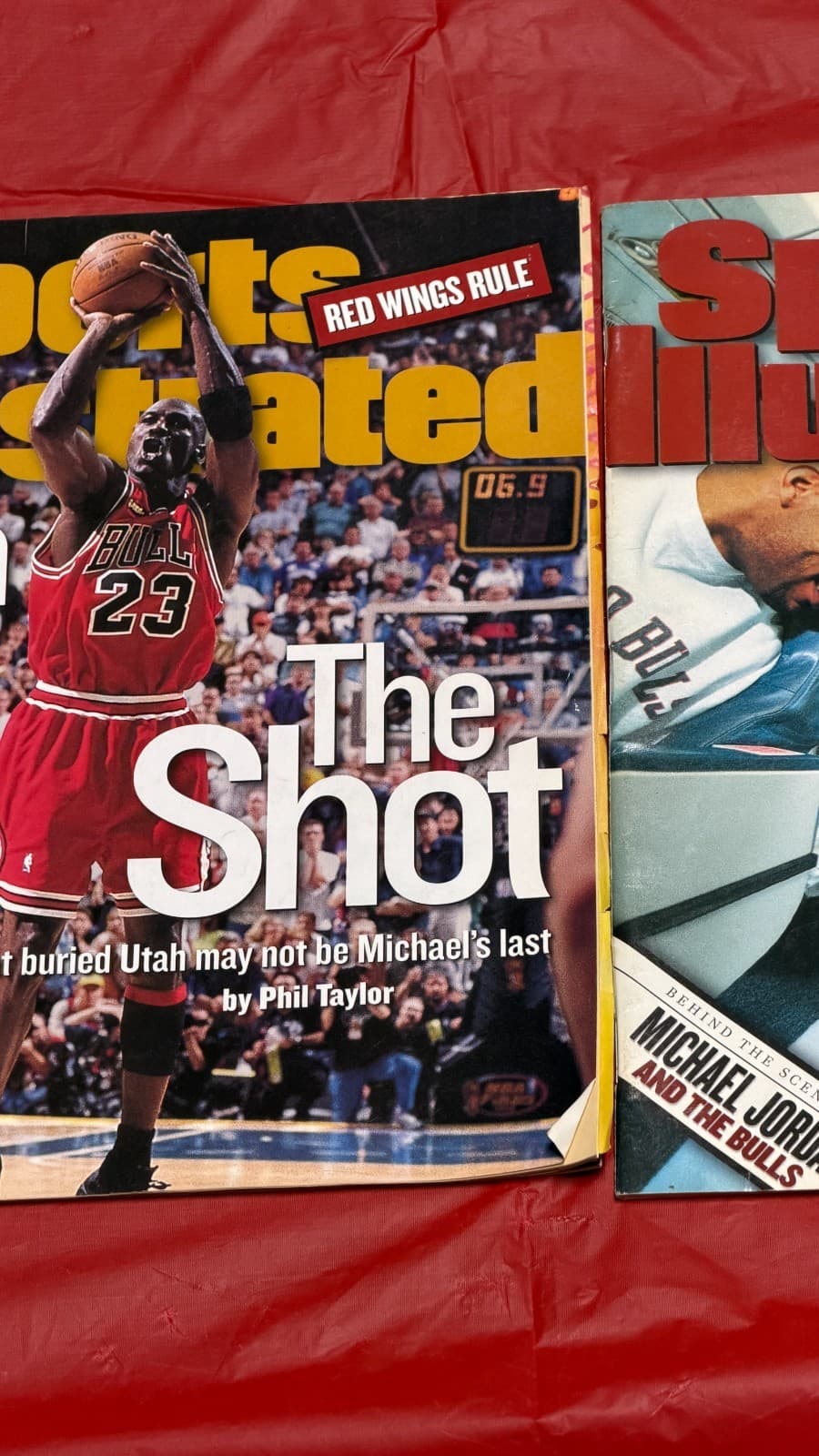 Sports Illustrated Michael Jordan Chicago Bulls Lot of 2 Magazines - Thumbnail 3