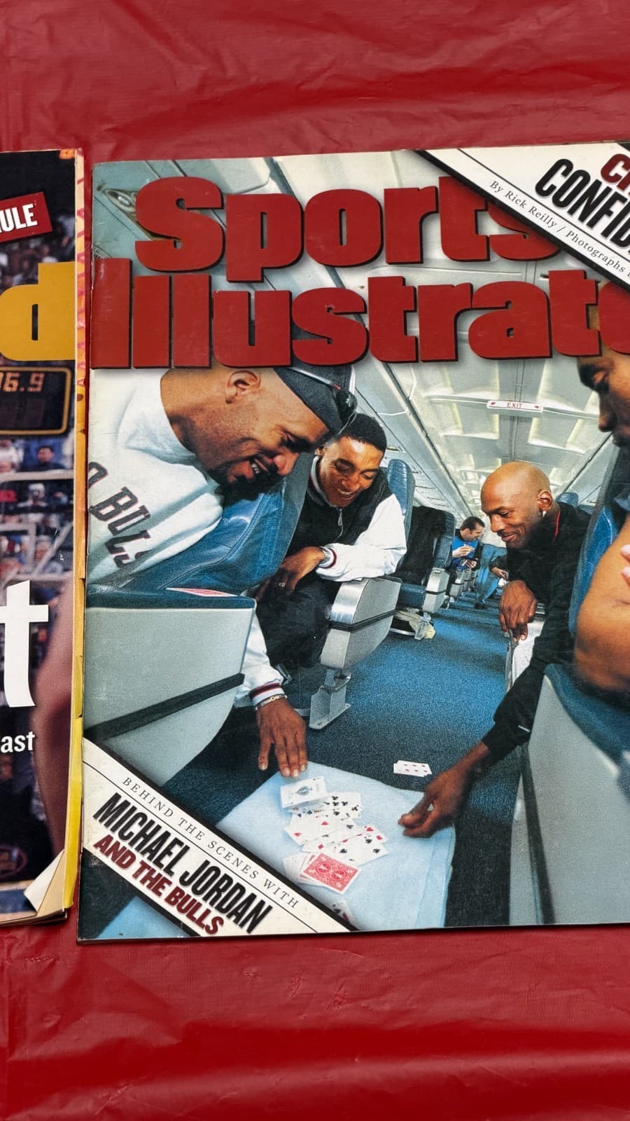 Sports Illustrated Michael Jordan Chicago Bulls Lot of 2 Magazines - Thumbnail 4