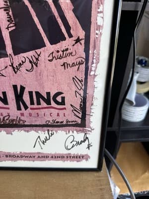 The Lion King Broadway Musical Poster – Signed by Cast – Framed Collectible - Thumbnail 6