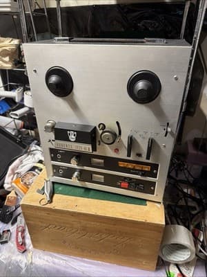 Roberts 1725-8L III Reel to Reel Tape Recorder For Parts Repair