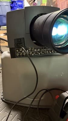 Projector BarcoGraphics 6300 DLC 120V Working Tested w/ Lens - Thumbnail 10