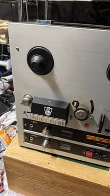 Roberts 1725-8L III Reel to Reel Tape Recorder For Parts Repair - Thumbnail 5