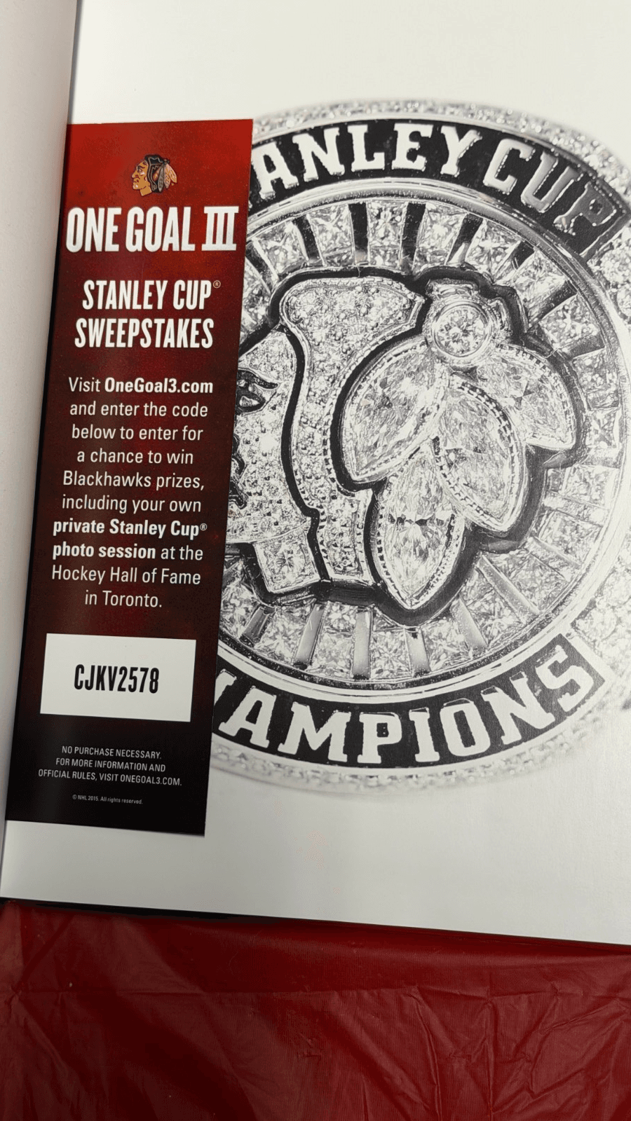One Goal III Chicago Blackhawks 2015 Stanley Cup Book + DVD + Patch - Thumbnail 4