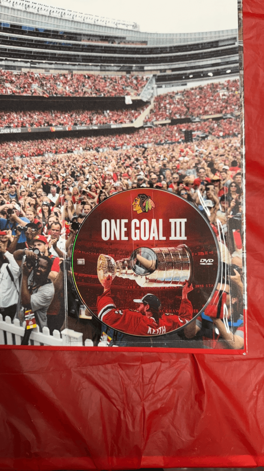 One Goal III Chicago Blackhawks 2015 Stanley Cup Book + DVD + Patch - Thumbnail 12