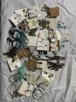 Women’s Fashion Earrings Lot New & Mixed Styles Hoops Dangle Beaded