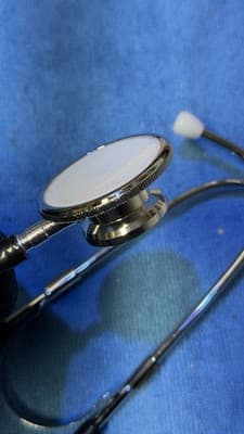 Adult Stethoscope Black/Chrome Single Head Acoustic Medical Nurse Doctor (Used) - Thumbnail 7