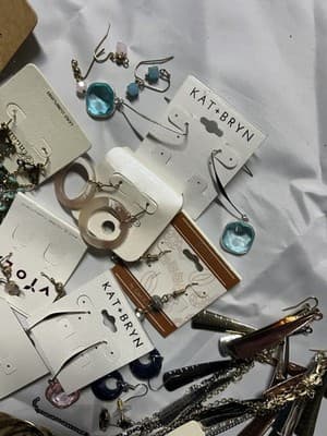 Women’s Fashion Earrings Lot New & Mixed Styles Hoops Dangle Beaded - Thumbnail 7