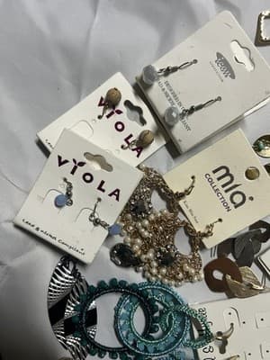 Women’s Fashion Earrings Lot New & Mixed Styles Hoops Dangle Beaded - Thumbnail 12