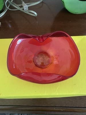 Vintage Red Murano Glass Bowl – Mid-Century Modern Art Glass – 7.5” x 6.5” - Thumbnail 3