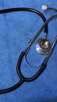 Adult Stethoscope Black/Chrome Single Head Acoustic Medical Nurse Doctor (Used) - Thumbnail 4