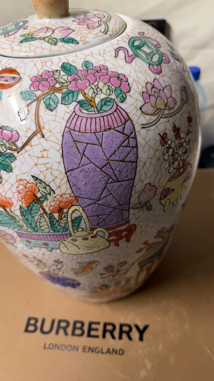 Large Decorative Lidded Vase CPC Macau – Handpainted Oriental Style 12" - Thumbnail 9