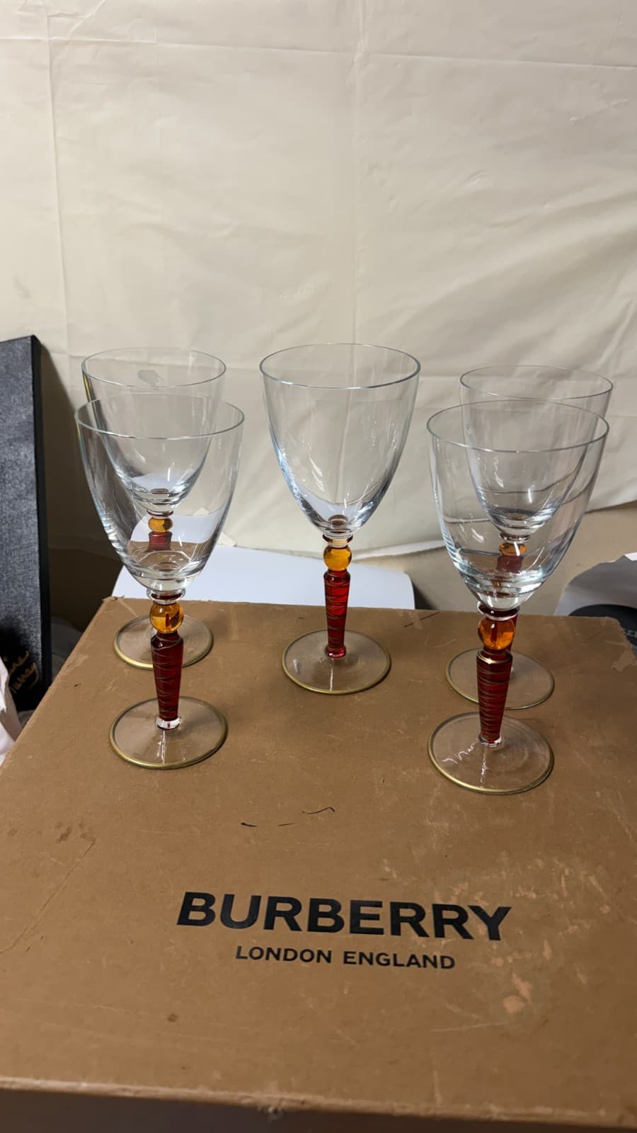 Set of 5 Handcrafted Amber Stem Wine Glasses – 4 Matching + 1 Variant - Thumbnail 3
