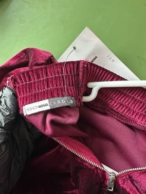 Fashion Nova Cardio Burgundy Velvet 2 Piece Set Women’s Size M - Thumbnail 2