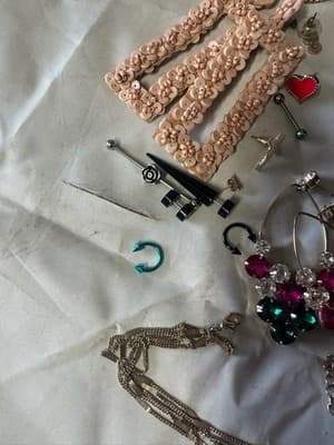 Mixed Fashion Jewelry Lot Earrings Necklace Rings Bracelet Boho Glam - Thumbnail 3