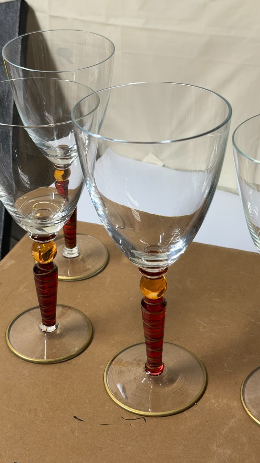 Set of 5 Handcrafted Amber Stem Wine Glasses – 4 Matching + 1 Variant - Thumbnail 11