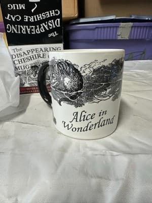 Disappearing Cheshire Cat Mug Alice in Wonderland Heat Change w/ Box - Thumbnail 3