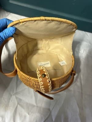 Universal Thread Round Rattan Crossbody Bag Wicker Straw Purse Tan - Thumbnail 4