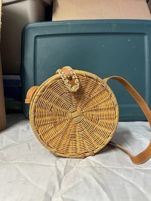 Universal Thread Round Rattan Crossbody Bag Wicker Straw Purse Tan