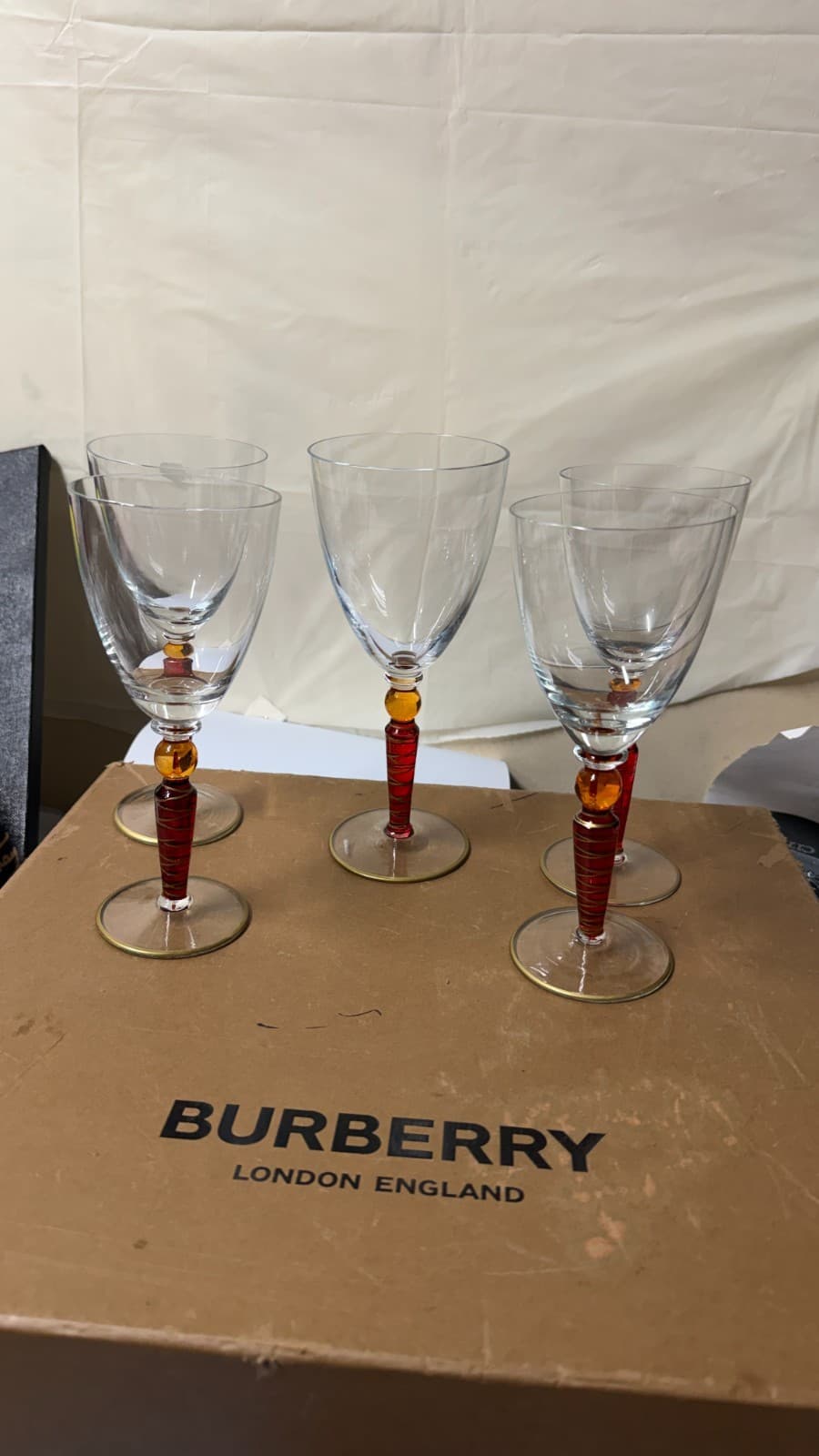 Set of 5 Handcrafted Amber Stem Wine Glasses – 4 Matching + 1 Variant - Thumbnail 4