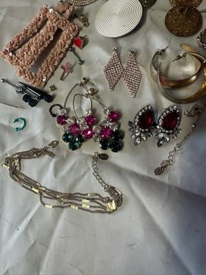 Mixed Fashion Jewelry Lot Earrings Necklace Rings Bracelet Boho Glam - Thumbnail 4