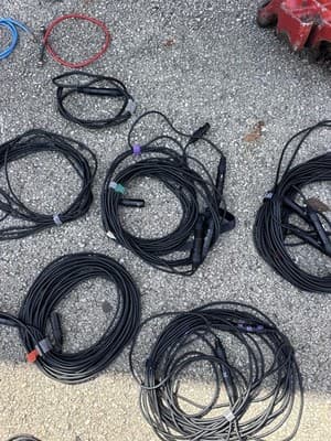 Long Black XLR Microphone Cable – Male to Female Audio Mic Lead - Thumbnail 2