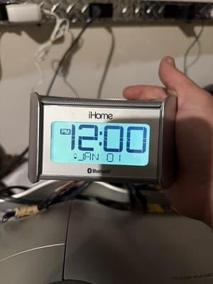 iHome Bluetooth Clock Radio Speaker – Model iBT29 – Tested & Working - Thumbnail 2