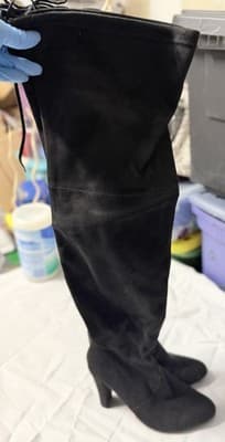 Steve Madden Gorgeous Thigh High Black Suede Boots Women’s 8.5M New