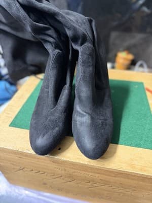 Steve Madden Gorgeous Thigh High Black Suede Boots Women’s 8.5M New - Thumbnail 8