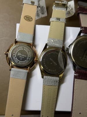Lot of 4 Quartz Watches – Geneva & Others – Mixed Styles, Unisex Fashion - Thumbnail 6