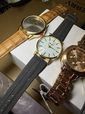 Lot of 4 Geneva Quartz Watches – Mixed Styles – Leather & Metal Bands - Thumbnail 9