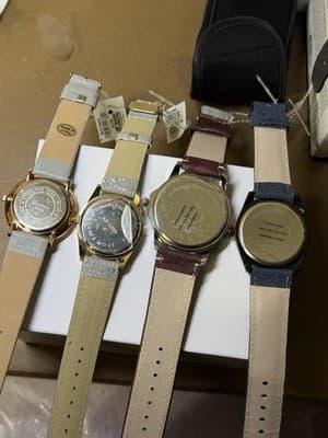 Lot of 4 Quartz Watches – Geneva & Others – Mixed Styles, Unisex Fashion - Thumbnail 5