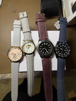 Lot of 4 Quartz Watches – Geneva & Others – Mixed Styles, Unisex Fashion