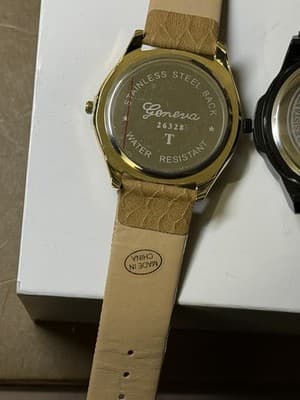 Lot of 2 Geneva Quartz Watches – Gold & Black – Fashion Women’s Wristwatch - Thumbnail 9