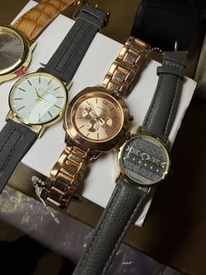 Lot of 4 Geneva Quartz Watches – Mixed Styles – Leather & Metal Bands - Thumbnail 10