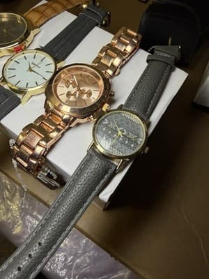 Lot of 4 Geneva Quartz Watches – Mixed Styles – Leather & Metal Bands - Thumbnail 8