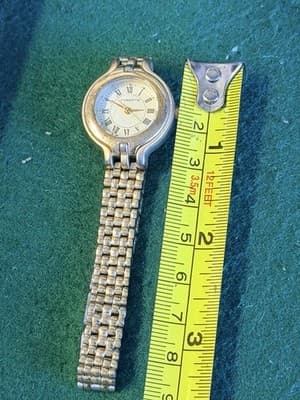 Liz Claiborne Women’s Quartz Watch Gold Tone Two-Tone For Parts/Repair - Thumbnail 8