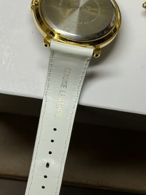 Lot of 2 Gitano Quartz Watches Gold Tone – Black & White Bands – Retro Style - Thumbnail 8