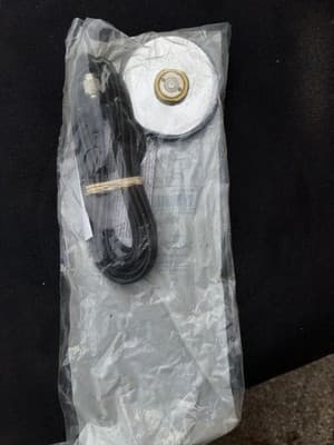 PCTEL GMFLM195C Magnetic Antenna Mount w/ 12ft Cable TNC Connector 340026 - Thumbnail 3