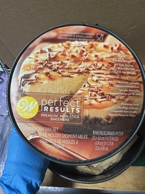 Wilton Perfect Results 2pc Springform Pan Set 9” & 10” Nonstick - Thumbnail 2