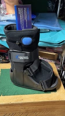 United Ortho Air Stabilizer Ankle Brace Walking Boot Size S/M New - Thumbnail 10